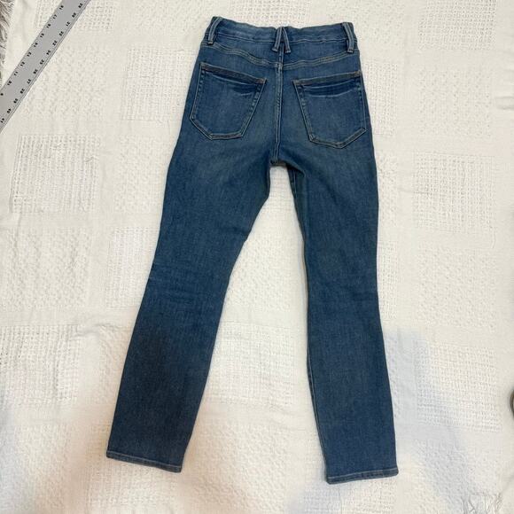 Good American 4/27 distressed high rise waist stretch jean J2 3021 - Picture 9 of 14